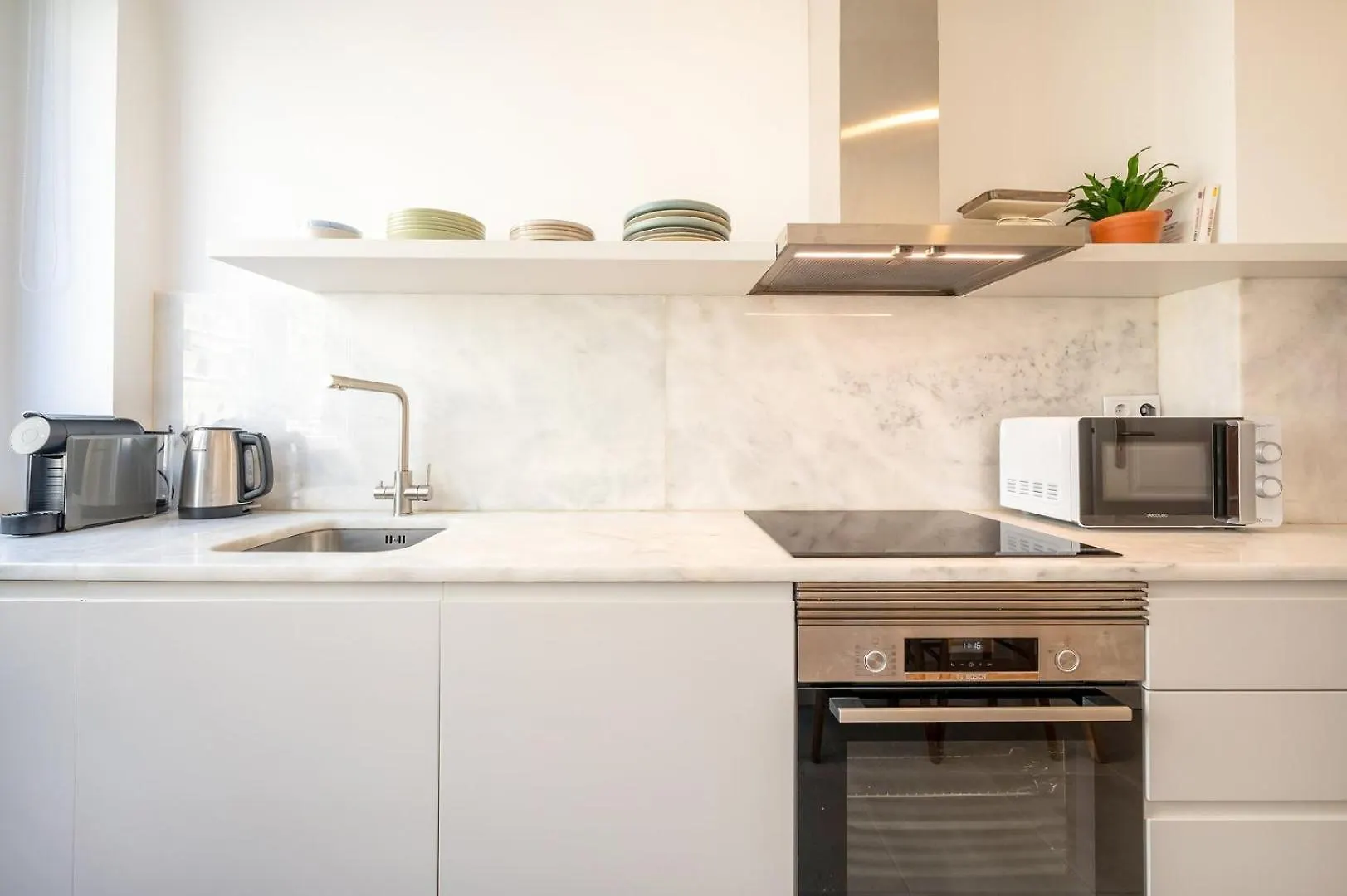 Guestready - Bright And Airy Lisbon Retreat Apartment Portugal