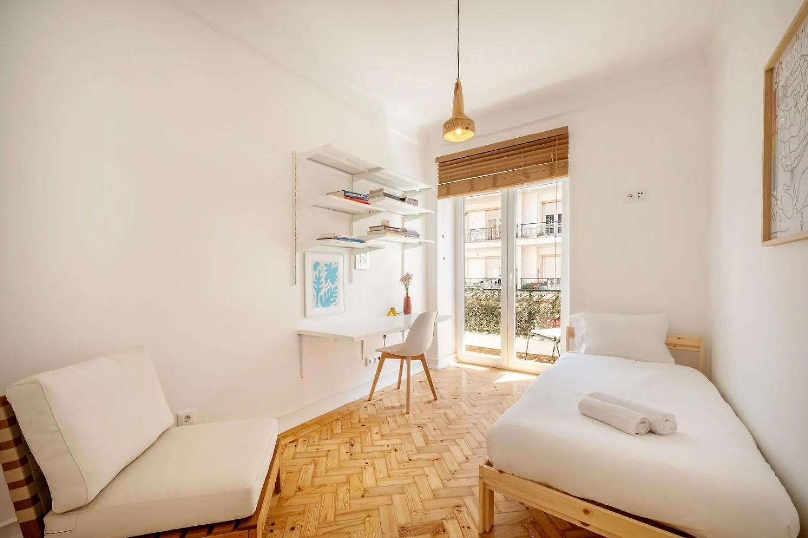 Guestready - Bright And Airy Lisbon Retreat Apartment Portugal