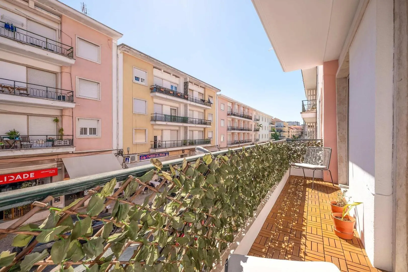 Guestready - Bright And Airy Lisbon Retreat Apartment Portugal
